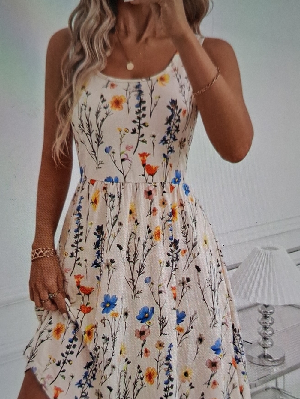 NWT Womens Sleeveless Mini Floral Dress